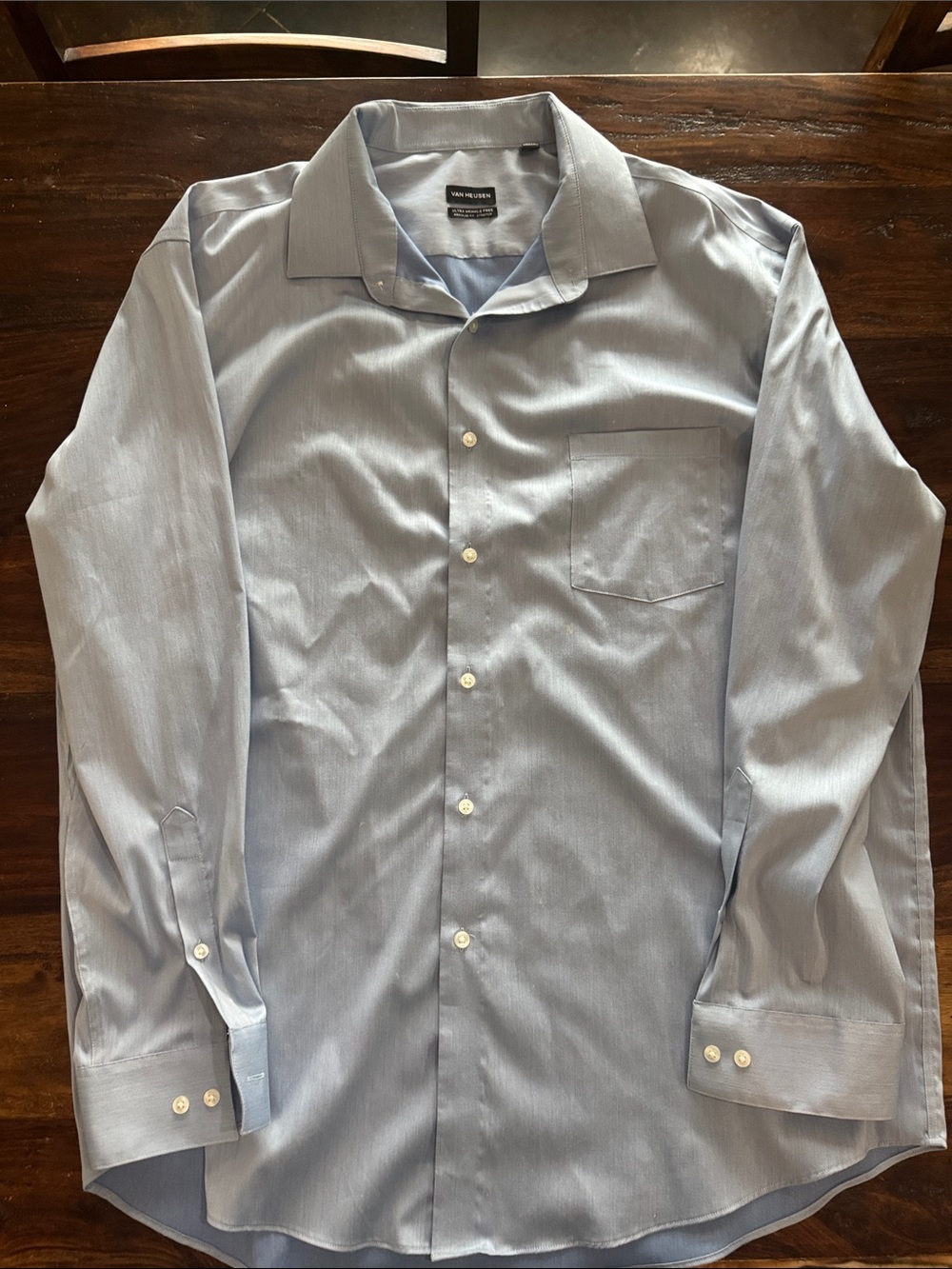Van Heusen Men's Pale Blue Long-Sleeve Dress Shirt